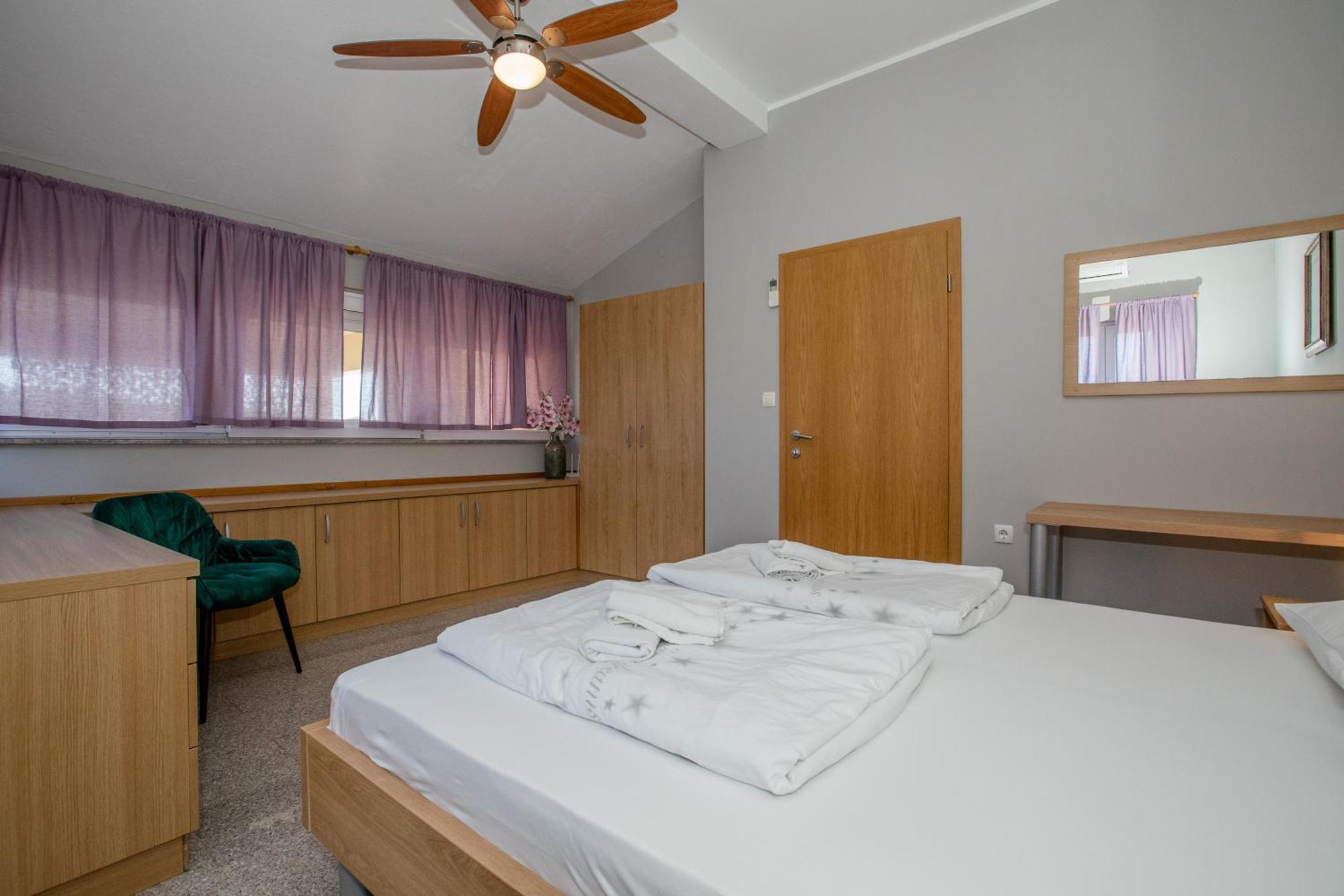 Apartmani Ana & Milo 로파르 객실 사진